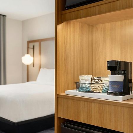 Fairfield By Marriott Inn & Suites Рокуэй Экстерьер фото
